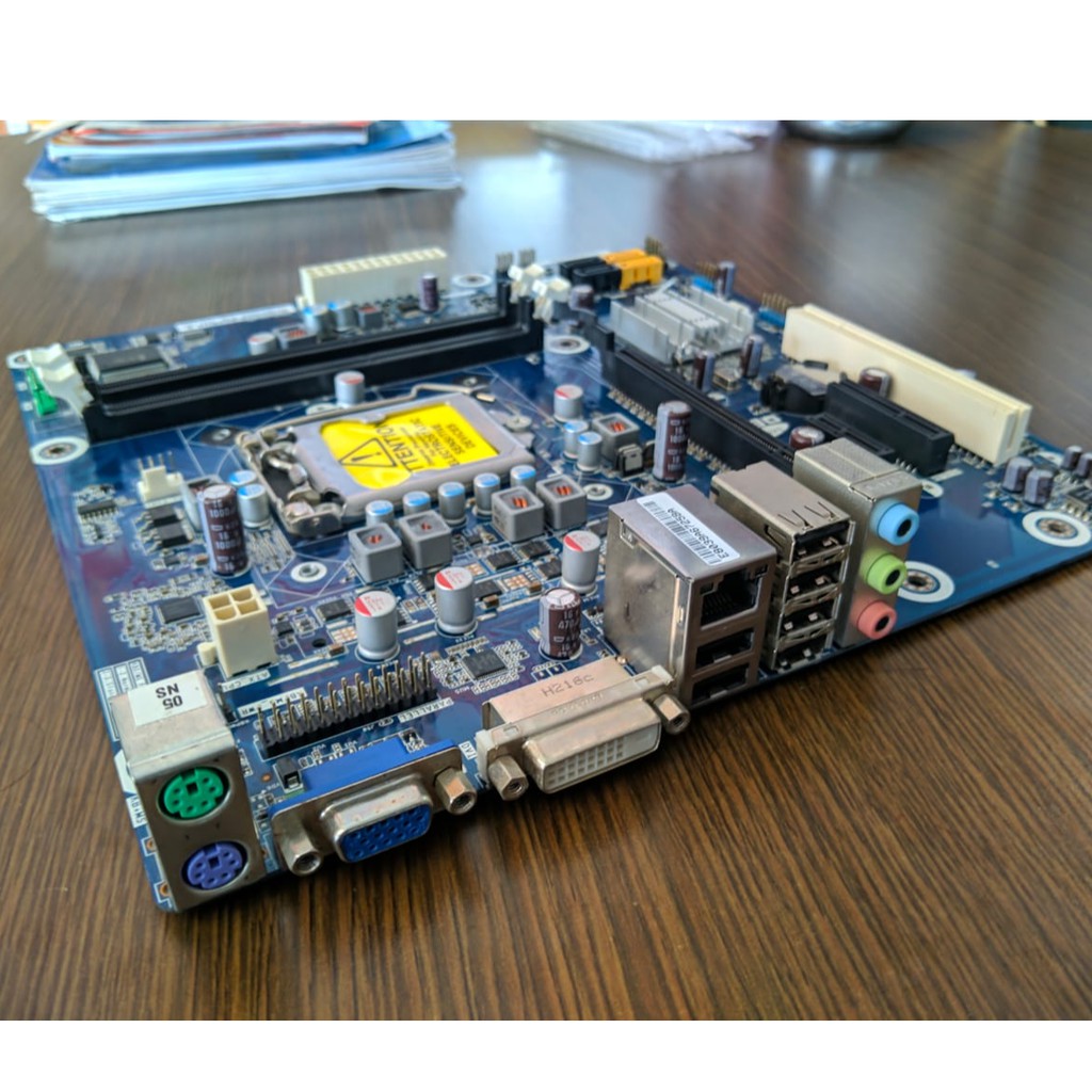 Mainboard H61 Samsung Q67 Series Intel Soket 1155