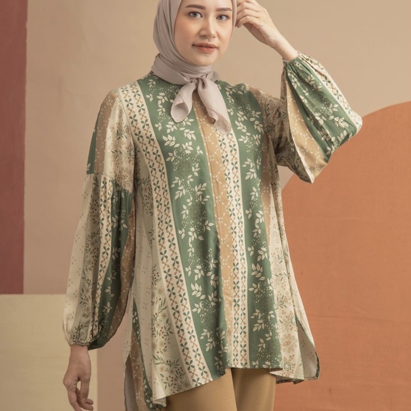 Camelia Blouse Heaven Lights HL