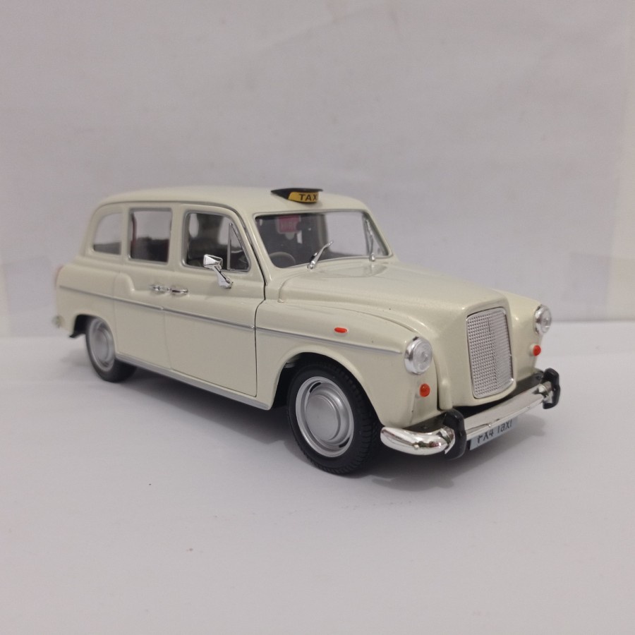 Diecast Austin FX4 London taxi welly skala 1:24 miniatur mobil klasik harga murah