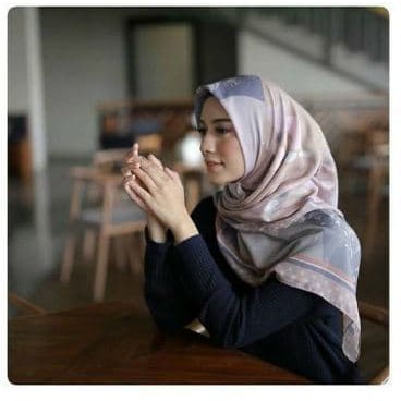 Promo PROMO HIJAB SEGI EMPAT   KINAYA MOSS VOAL PRINTED SCARF Murah