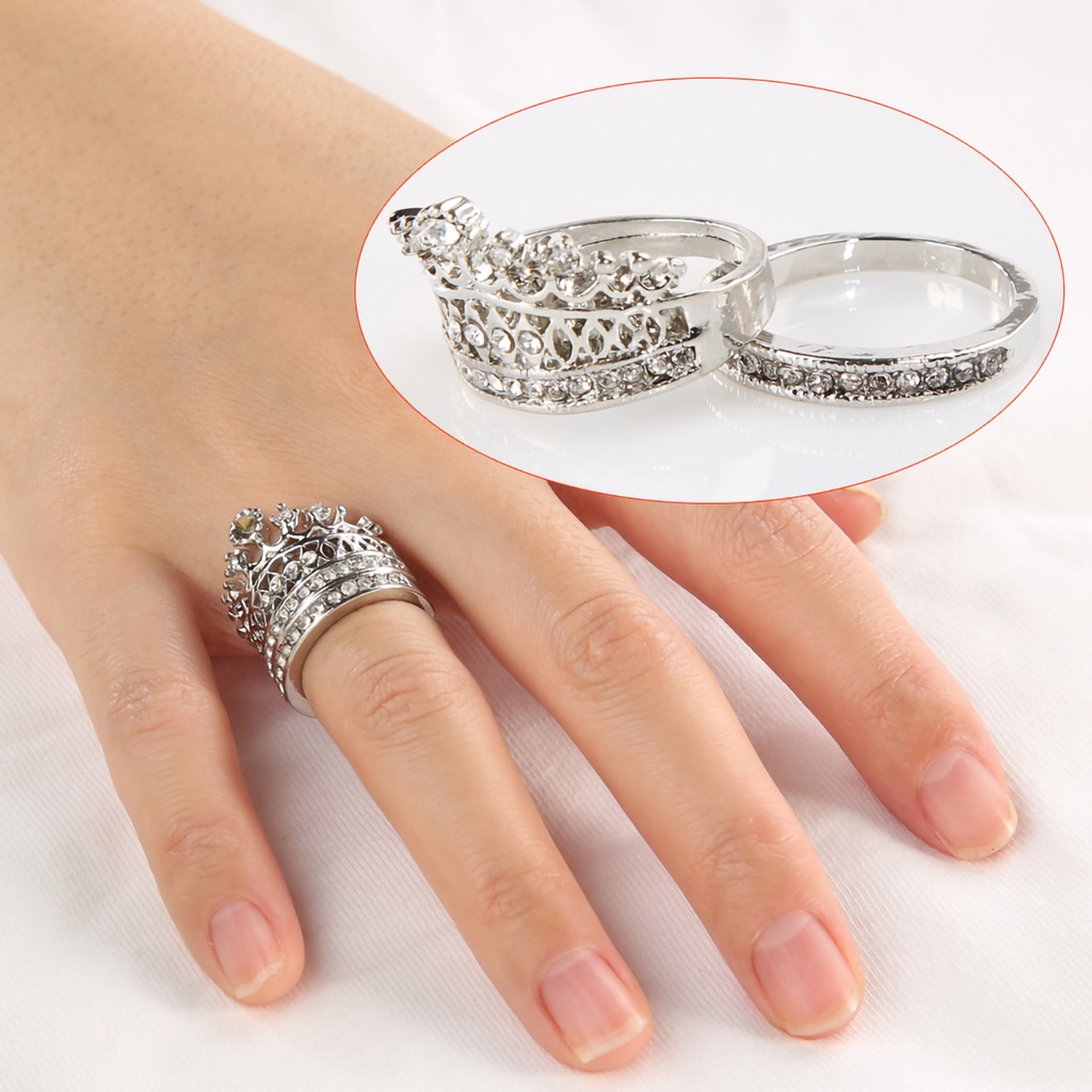 Hu Hu Hu Hu Hu Alat Bantu Pasang Kacamata♡ 2pcs / Set Cincin Wanita Bentuk Mahkota Aksen Berlian Imitasi Bahan Alloy Untuk Pernikahan