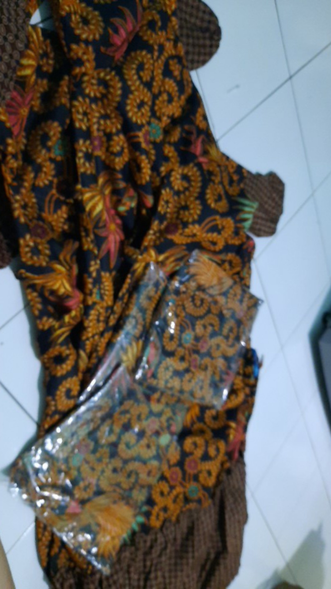 Maura Couple - Sania Ruffle Batik Couple Ori Ndoro Jowi Garansi Termurah Shopee - Batik Modern Solo