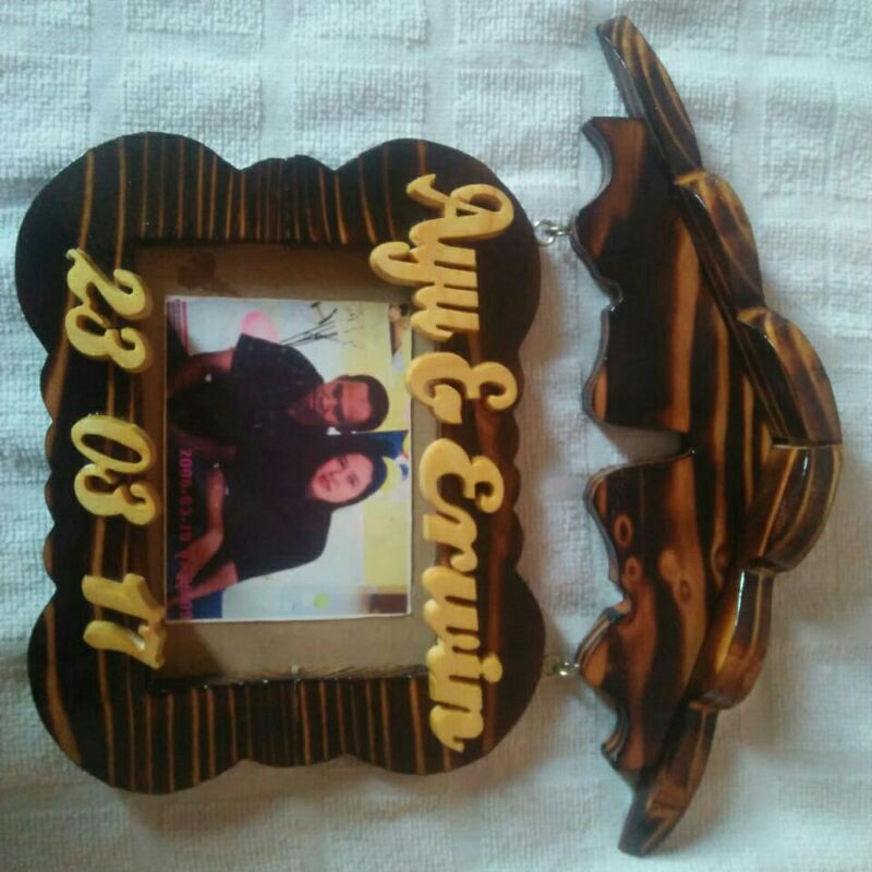 Hadiah/Kado/custom nama bingkai/huruf timbul/custom nama kayu