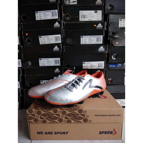 Sepatu Bola - Specs Bafana FG Silver
