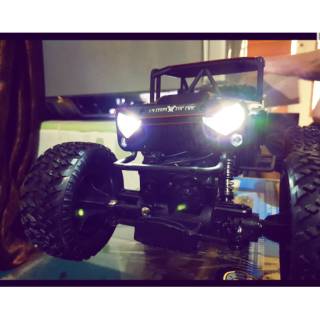 Rc car jeep  Ban  besar  lampu led metal alloy body besi 4wd 