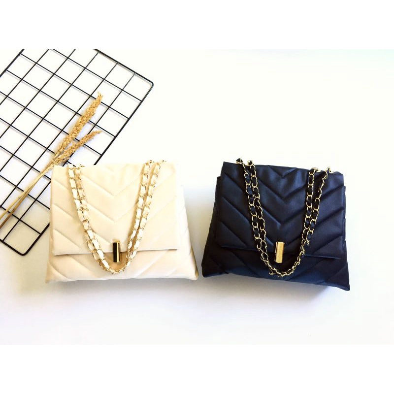 [GERAI HALWAKU - READY] LENKA BAG - TAS SLING BAG / SHOULDERBAG - TAS SELEMPANG WANITA - TOTEBAG - T