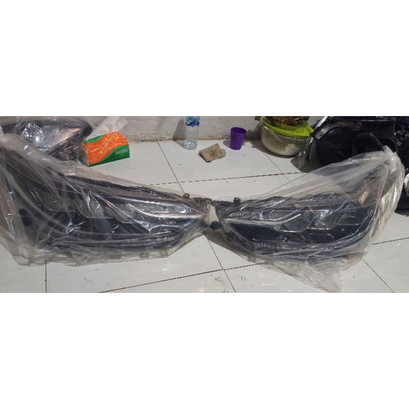 headlamp lampu depan yaris 2021