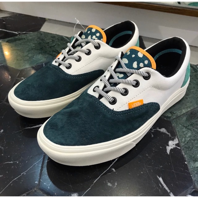 Vans comfycush era (woman) • Jastip Vans Original Store