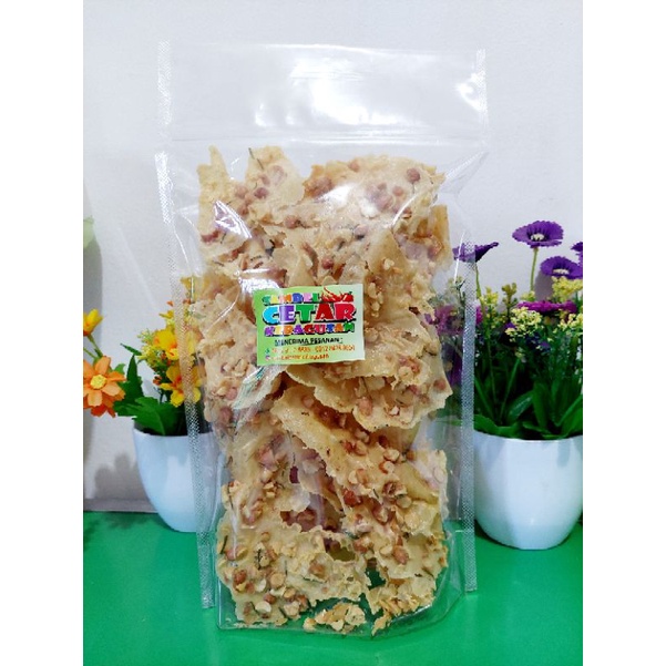 

peyek kacang tanah ukuran pouch 20X35