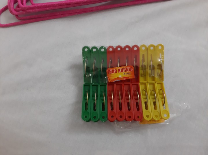 Jepitan Baju Jemuran / Jepitan Baju Plastik