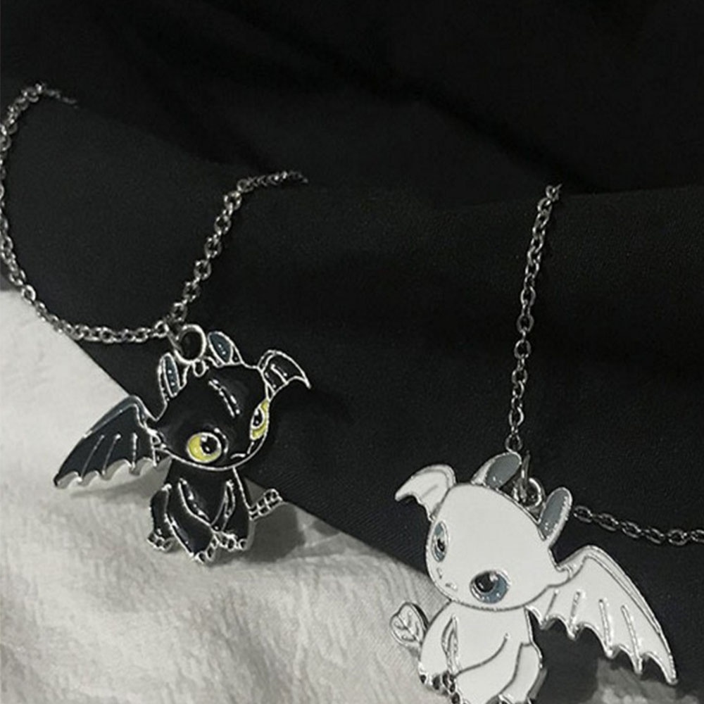 【COD Tangding】Cartoon Black and White Night Fury Double Dragon Necklace and Instagram Personality Couple Pendant