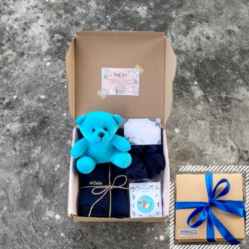 

Hampers Hijab | Hampers Hijab Biru | Kado Wisuda | Kado Ultah By Snowy.bouquet
