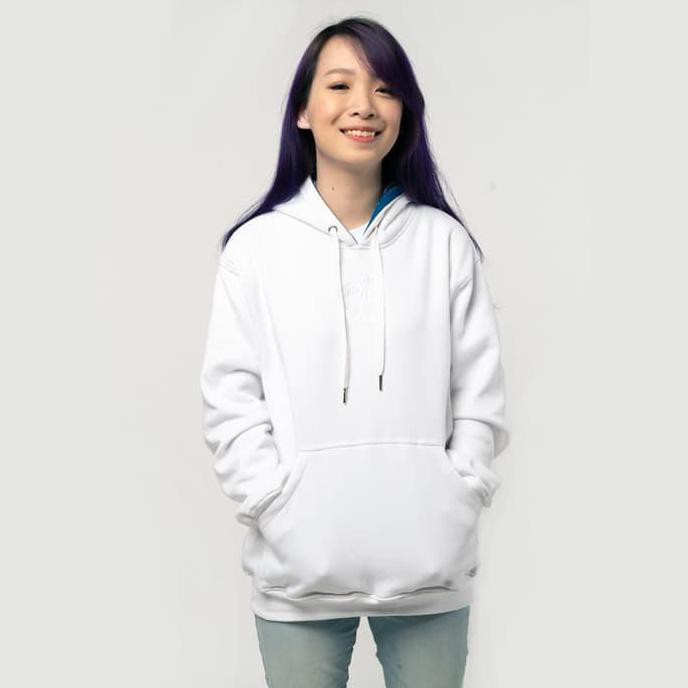 white pullover sweatshirt