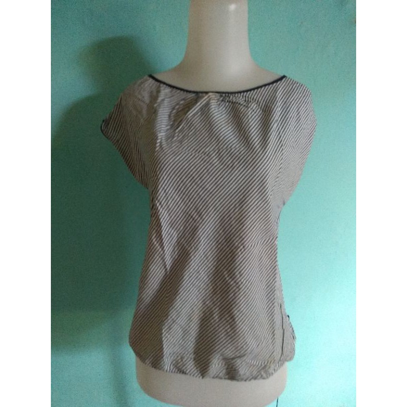 Baju atasan wanita motif garis biru putih