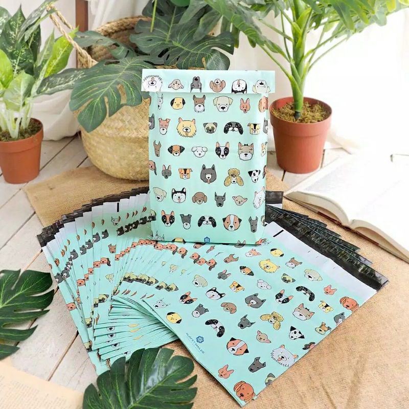 

plastik kado polymailer tempat kado ukuran 25cmx 33 cm
