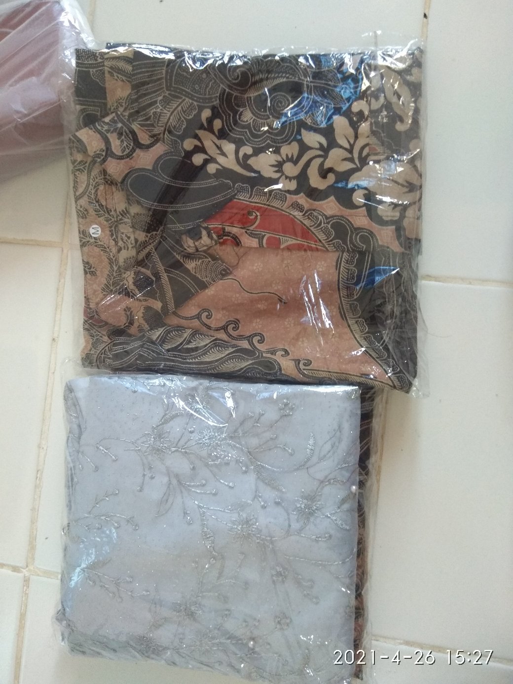 Couple Batik Terbaru 2021 Brukat Premium Sarimbit Batik Kebaya Batik Rnb Batik Couple Keluarga