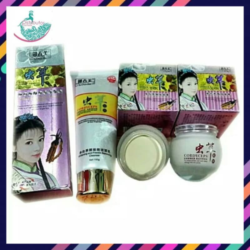 Paket Pemutih Wajah Penghilang Flek Hitam Yu Chun Mei - Cream Siang + Cream Malam + Cleanser BPOM