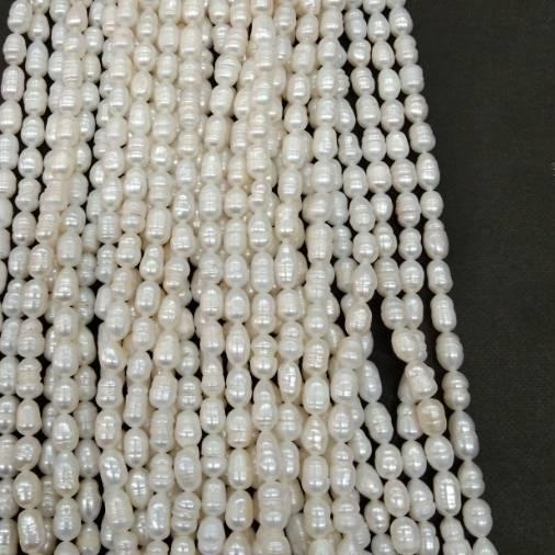 Mutiara air tawar oval 8mm