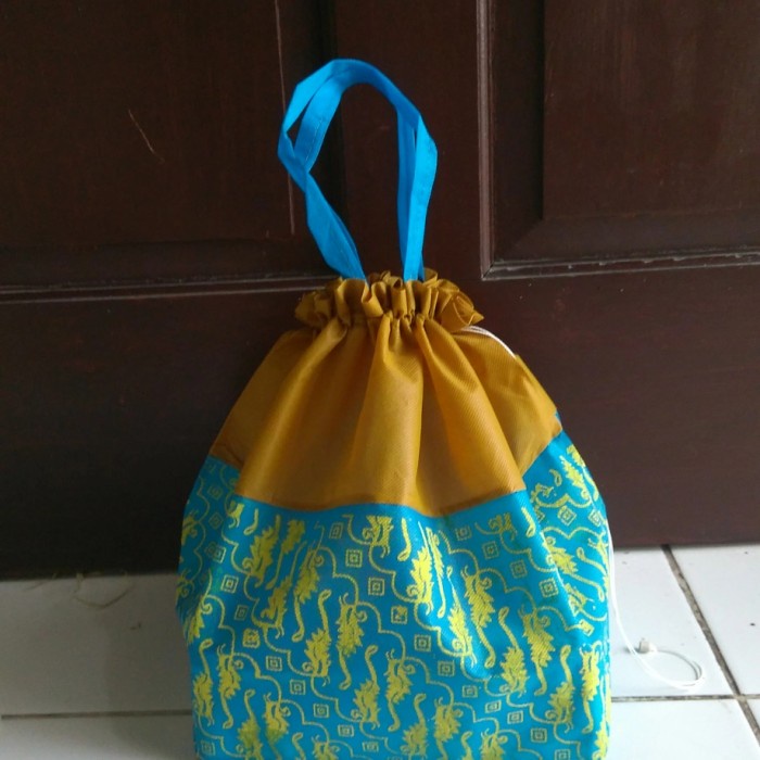 

NEW tas serut batik coklat murah utk hajatan / nasi kotak / tumpeng mini - Biru