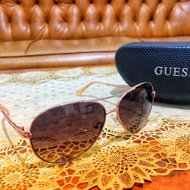 kacamata wanita Guess Original