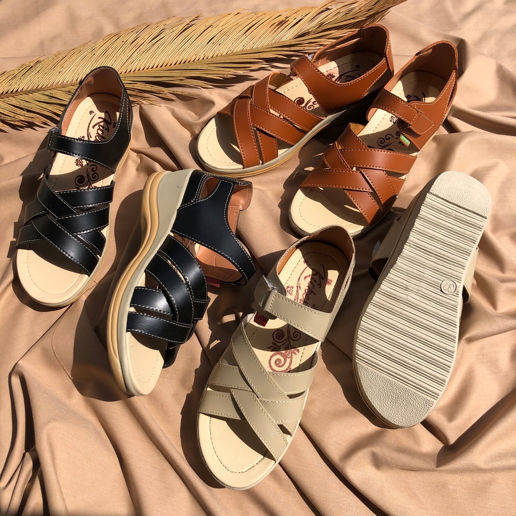 Sandal slop wedges kokop polos tinggi 5cm fashion wanita cantik casual variasi tali silang perekat back strap sol karet anti slip SLOP KAMPUS 1