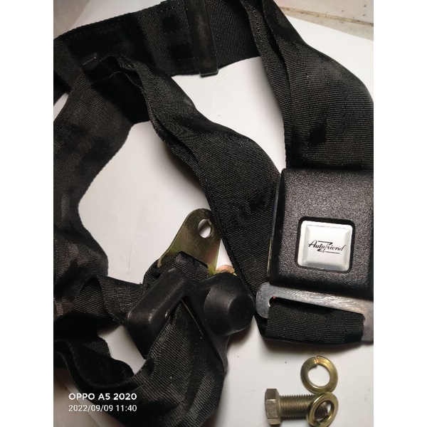 Pengaman Mobil SAFETY BELT untuk Tali/Sabuk Pengaman di kendaraan Mobil jeep dll..