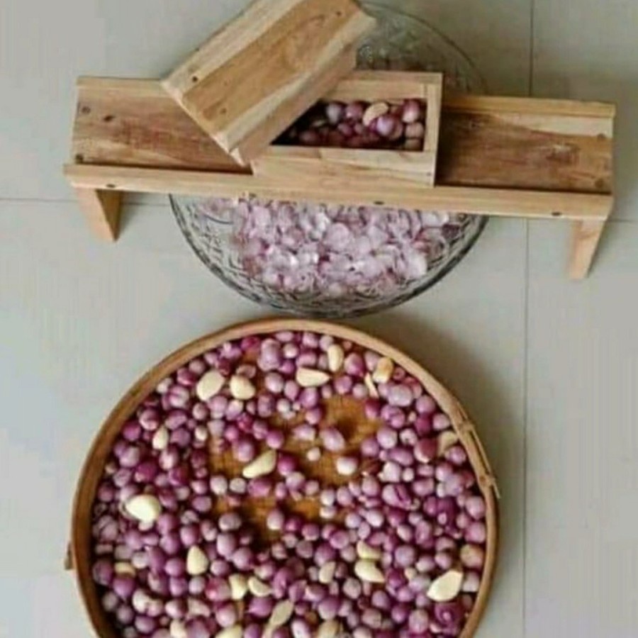 mengiris bawang | pengiris bawang bahan kayu jati