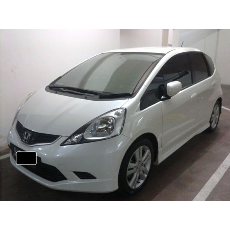 T-Up cat oles mobil honda brilliant white contoh cat mobil honda brilliant white sample cat honda