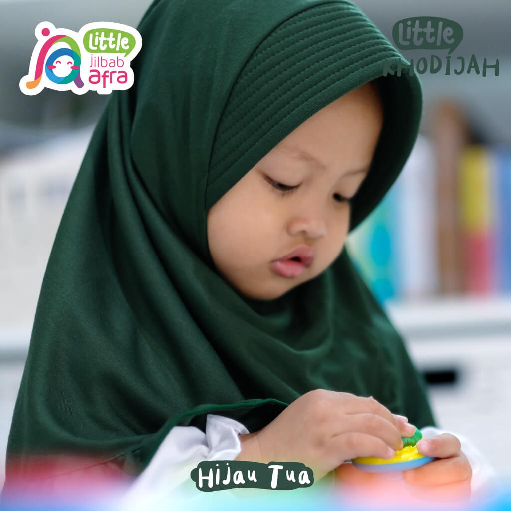 Jilbab Instan Anak Little Khodijah Hijau Tua - Little Jilbab Afra - Bahan Kaos, Adem &amp; Lembut