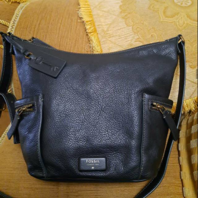 Preloved fossil emerson hobo