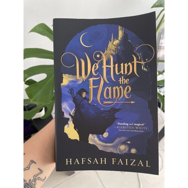 We Hunt the Flame Hafsah Faizal (Preloved Ori)