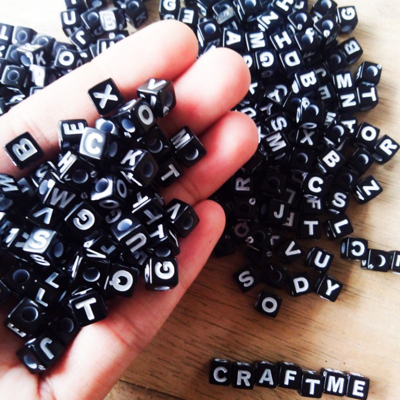 100PCS - Manik Manik Huruf Kotak Mote Huruf Monte Huruf Hitam A-Z