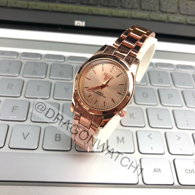 ［Ready Stock］Jam tangan wanita jam tangan pria gaya klasik couple rantai  grosir murah S1090