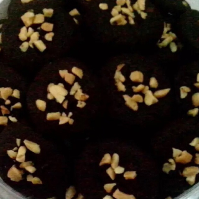 

Brownies Kering Coklat Kacang