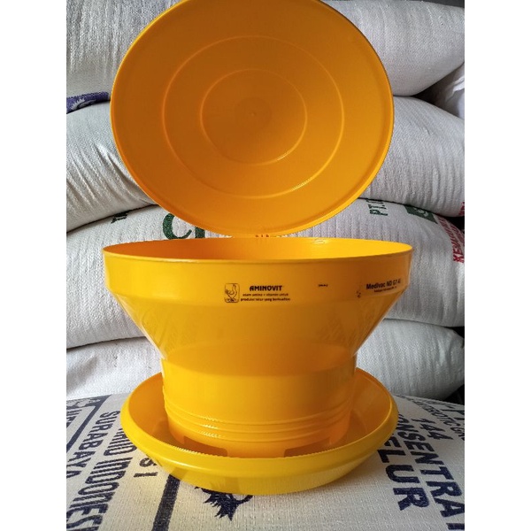 DOC FEEDER 3 KG Medion Tempat Ransum Makan Ayam Kecil