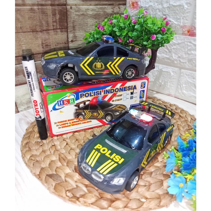 MAINAN MOBIL POLISI/SEDAN POLISI/MOBIL SEDAN POLISI