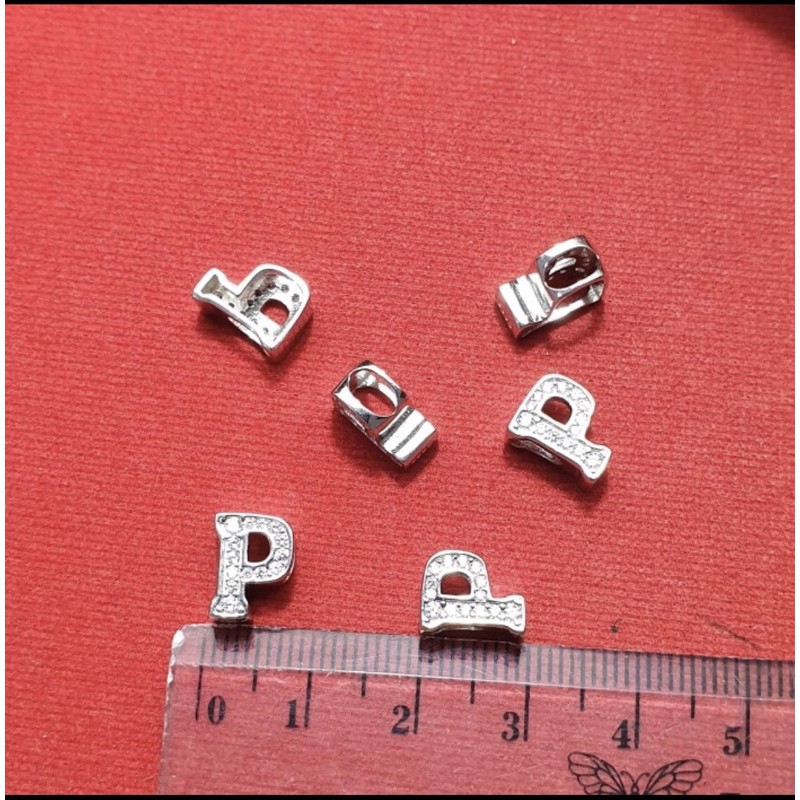 Liontin huruf P liontin abjad P liontin inisial perak 925 lapis emas putih