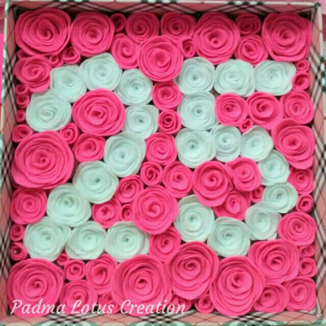 READY Gift box bunga flanel hadiah ultah kado valentine custom angka / huruf / love)