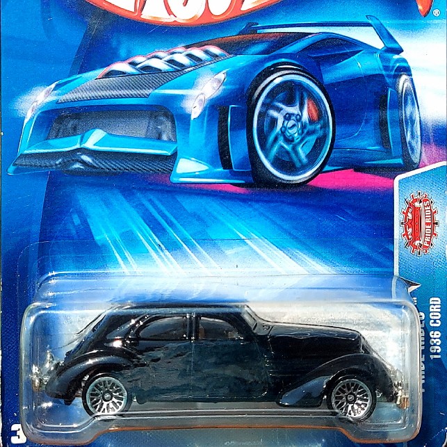 HOTWHEELS 1936 CORD 2001 HITAM