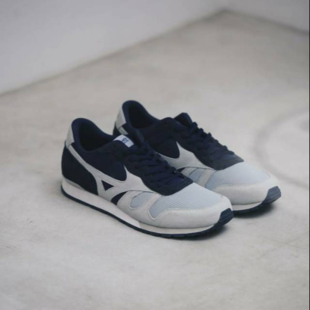 Sepatu Mizuno 1906 Running Sneaker Original