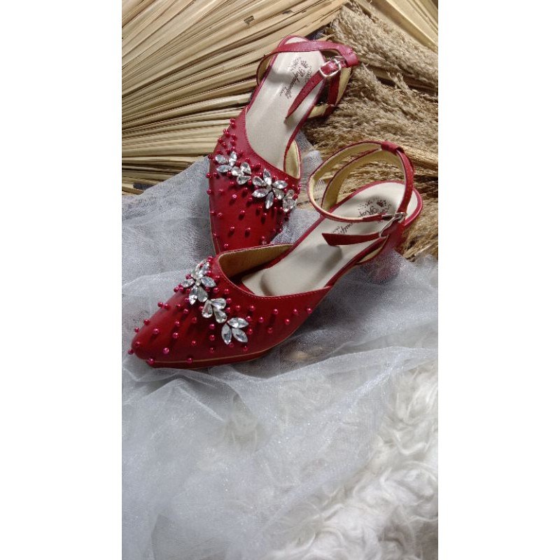 sepatu mingka merah maroon sepatu cantik hak tahu sepatu wedding