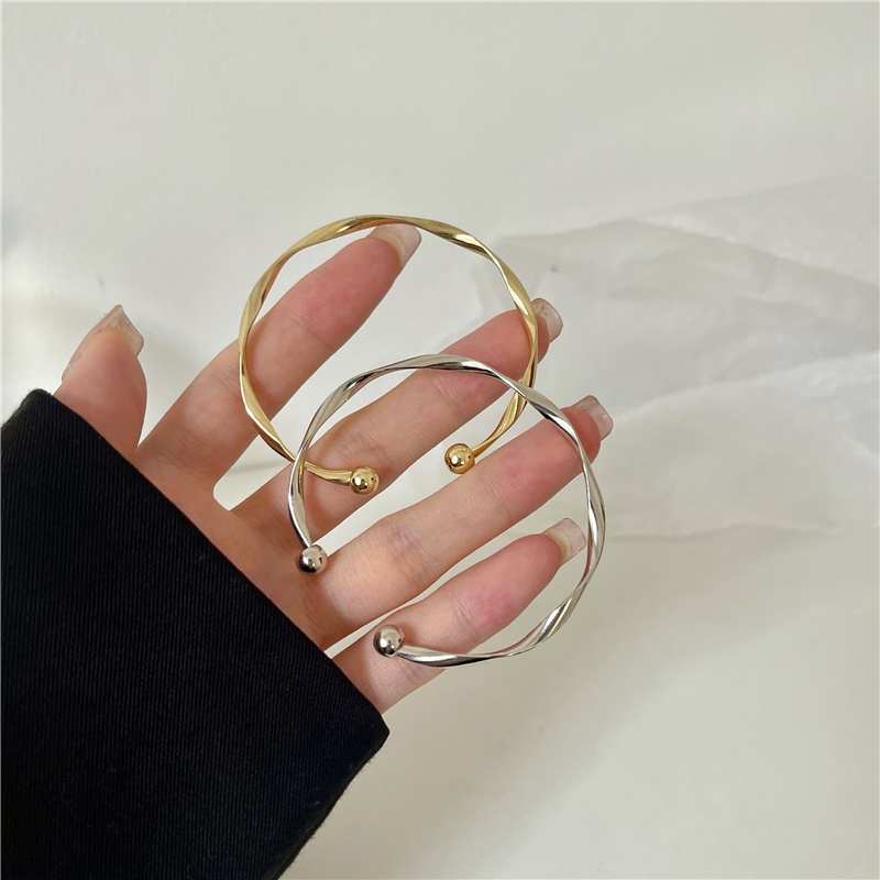 Gelang Cincin Gelombang Adjustable Gaya Minimalis