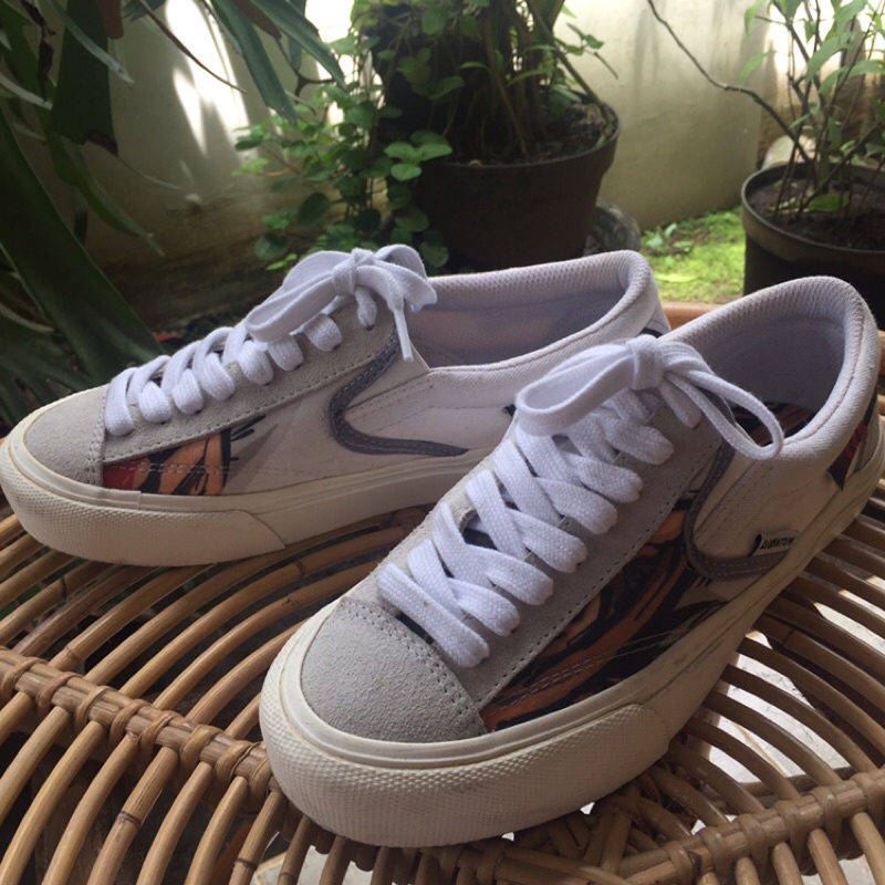 [PRELOVED] AVONTUM X SNEAKCARES HANOMAN