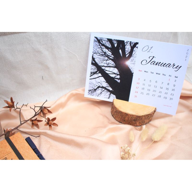 

Kalender Meja 2021/Kalender Custom Photo/Petitoclover Custom Photos Calendar 2021