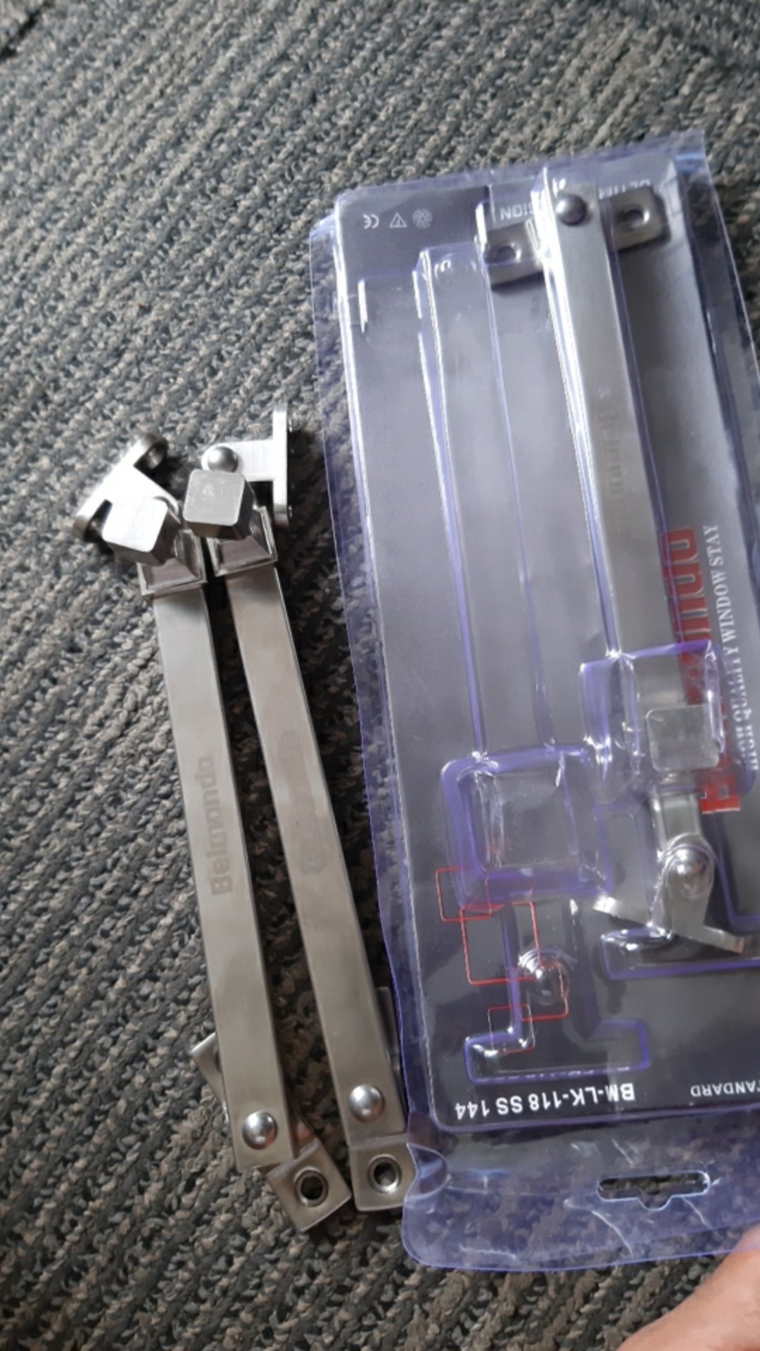 Lamskar Jendela Putar Belmondo Stainless 304