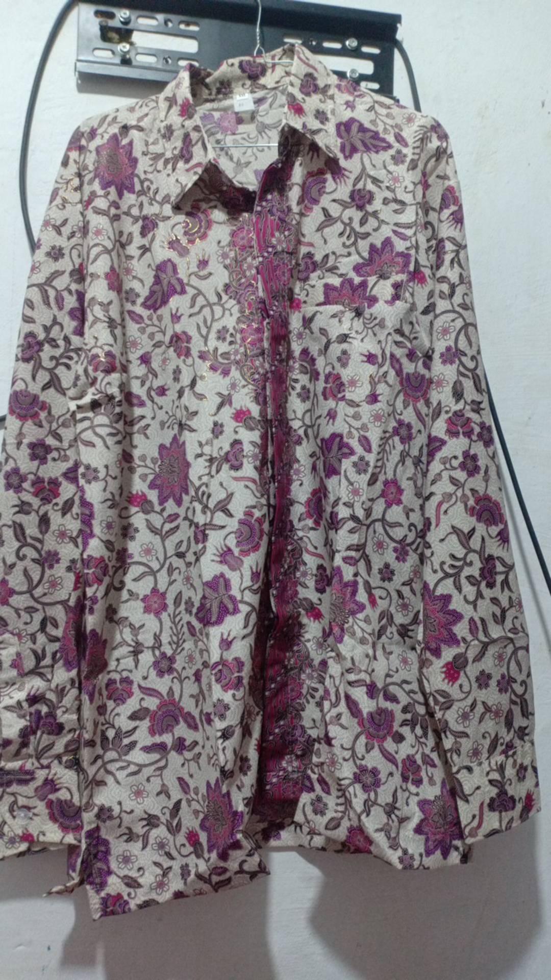 Lembayung.id / Kemeja Batik Lengan Panjang Tanjung Pink