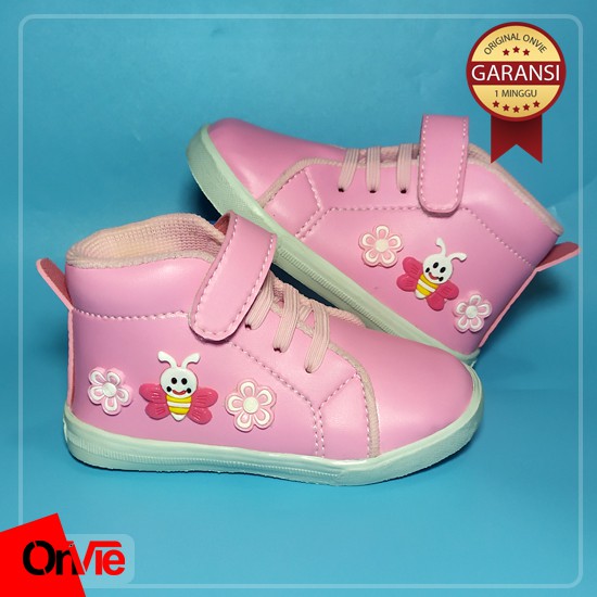 Sepatu Boots Anak Perempuan Motif Flower Bee | Sepatu Anak Sekolah Onvie