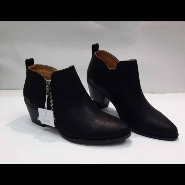 Payless boots American Eagle harga normal 479.000