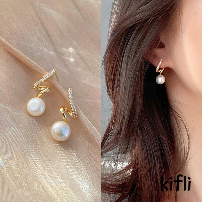 Anting Stud Mutiara Bentuk Ekor Ikan Gaya Elegan