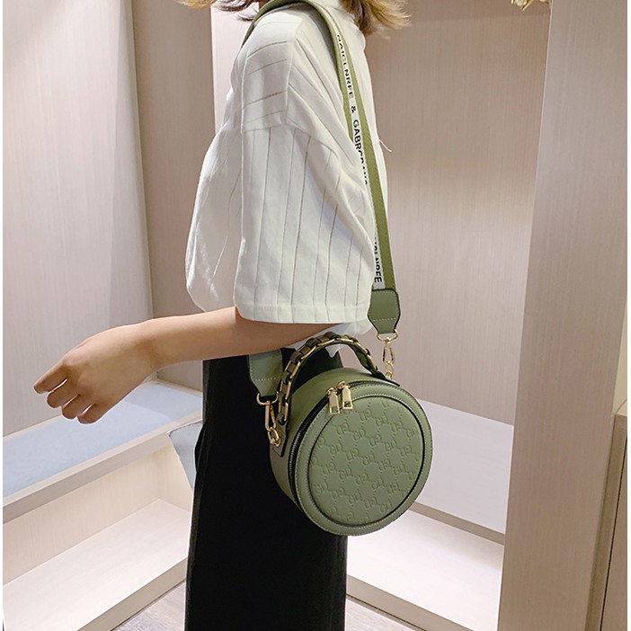 BJ1536 - BEIGE/BLACK/GREEN/KHAKI/YELLOW GD - TAS BULAT ROUNDBAG SLEMPANG TALI KULIT TAS WANITA FASHION IMPORT MODIS ELEGAN TERMURAH TERLARIS TERBARU BAGSTORE JAKARTA TAS BATAM GT1385 CR7024 B313474 DJ3051 BQ2496 EL536 ZC1910